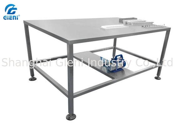 De eenvoudige Vorm die van de Verrichtings Vacuümlippenstift Platform vrijgeven, dat met Lippenstift het Vullen Machine wordt gebruikt