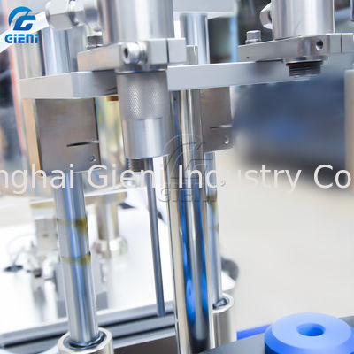 PLC van AC220V 50pcs/Min Nail Polish Filling Equipment Controle