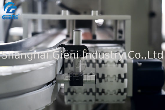 Het voorverwarmen van de Lippenpommadevuller van de Balsemstok Hete het Vullen Lijn Enige Pijp