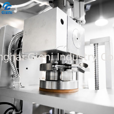 Pneumatische Kosmetische het Vullen Machine10ml Halfautomatische Mascara het Afdekken Machine